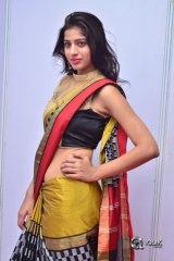 Model Nazia Khan Latest Photo Gallery